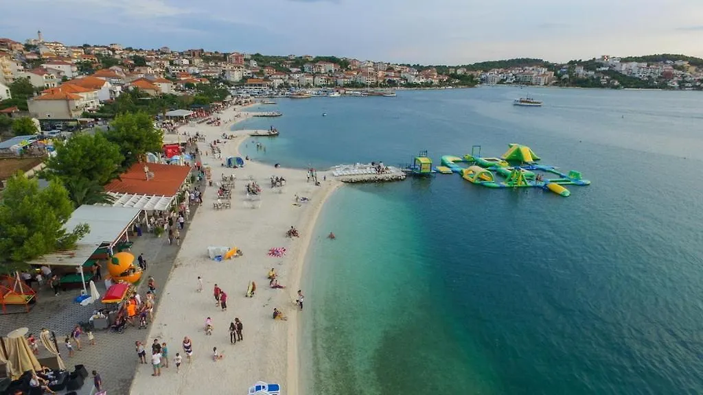 Apartment Mali San Trogir