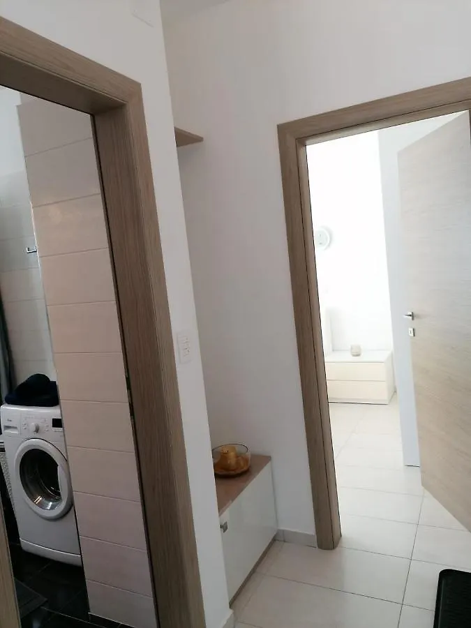 Apartment Mali San Trogir 0*,  Croatia